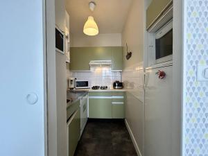 Appartements 452 - Appartement T2 vue mer, a 50m de la plage. : photos des chambres