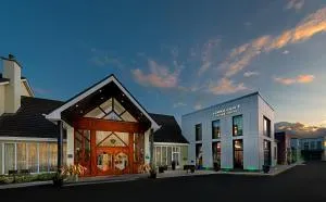 Longcourt House Hotel - 塔伯特