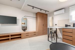 Almyra Luxury Living