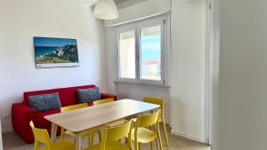 M026 - Marcelli, nuovo trilocale con terrazzo a 80 metri dal mare