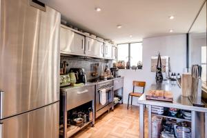 Splendid Art Deco Loft in the Heart of Cape Town