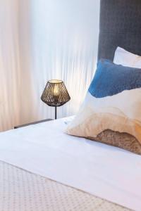 Niko and Sofias apartment URBAN STAY