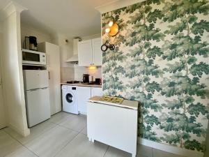 Charmant appartement en front de mer avec piscine