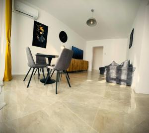 Bucharest Skyline Apartment