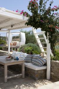 Sea Paros Holiday Villa with panoramic views over Naoussa bay
