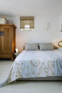 Sea Paros Holiday Villa with panoramic views over Naoussa bay