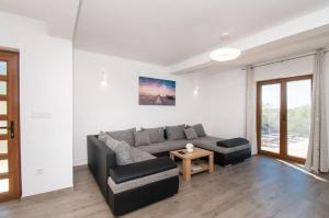 Villa Meadow with swimming pool