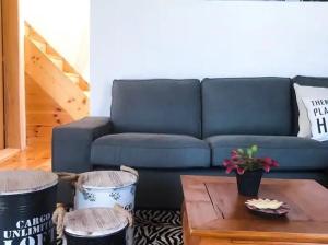 Eli - Waterfront Villa