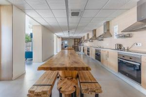 StudentVille Academia