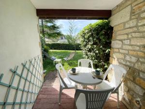 CELADON - Studio, Rez-de-Jardin, Proche Plage - U205