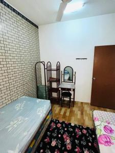ANGGUN HOMESTAY Banting
