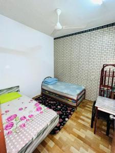ANGGUN HOMESTAY Banting