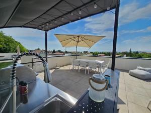 ZOE - Regarda Travel