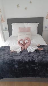 Dolce-Vita appart 3 étoiles, climatisé , 50M de la mer et aux portes de Menton ,parking gratuit