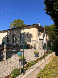 Appartements Charente 16 Mazerolles 2 bed : photos des chambres