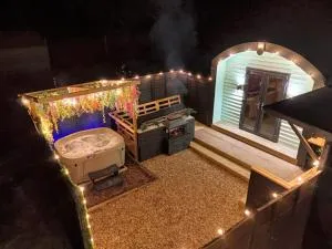 The Retreat @The Outside Inn - Robertsbridge