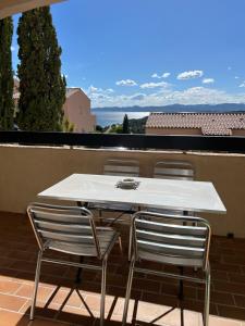 Appartement vue mer et piscine