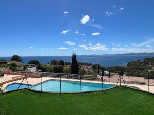 Appartement vue mer et piscine