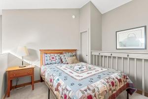 Mountain View Getaway by Great Western Lodging