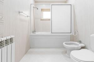 Casa das Grutas - Spacious villa with private parking