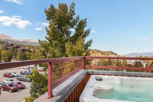 Park Avenue Lofts 305 by Great Western Lodging