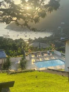 Casa com linda vista do mar e das montanhas no Portogalo - Portogalo