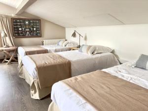 VillaSerenita Piscine chauffee Jacuzzi Petanque Ping pong Baby Foot : photos des chambres