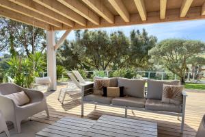 VillaSerenita Piscine chauffee Jacuzzi Petanque Ping pong Baby Foot : photos des chambres