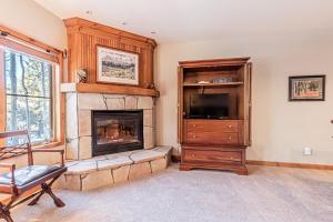 Riverbend Lodge 120 by Great Western Lodging