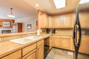 Riverbend Lodge 120 by Great Western Lodging