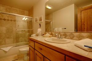 Riverbend Lodge 216 by Great Western Lodging