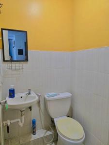 Serenity Acqua Inn Beside Enchanted Kingdom