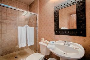 Riverbend Lodge 307 by Great Western Lodging