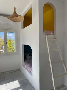 Stylish Cycladic Family Villa with Private Gardens - Villa Botanica