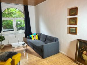 Casa Luna 6 min Hbf , Erdgeschosswohnung ,Altbau