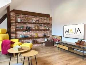 MAJA Premium Loft Apartment in historical city center - Hetín