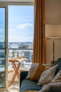 Top Location Garden View Lux 2Bdr Apartment By the Sea