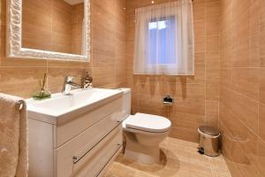 Villas Monaco Villa with Private Pool : photos des chambres