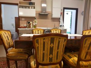 Ca Spadoni, centro storico, piano terra, ingresso indipendente, teatro, parcheggio,