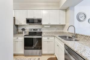 Walk to Beach Bright Hilton Head Island Villa!