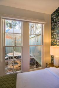 The Magnolia Retreat in Historic Savannah 1BR