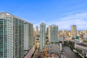 Studio in Miami Brickell Business District ICON Residences