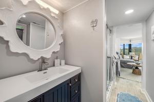 Newly Completely Renovated Beach Condo at Sunbird Resort! Free Beach Chair and Umbrella Service! by Dolce Vita Getaways!