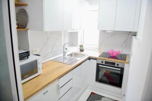 Marinas City Center Apartment