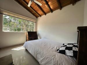 Increíble casa campestre con piscina y jacuzzi