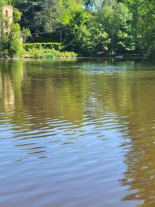 Chez Nirina proche Puys DuFou