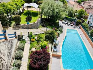 Appartements Le domaine des Oliviers ALES Piscine Jacuzzi Sauna : photos des chambres