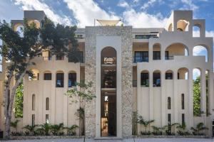 Amazing jungle condo Near beach town 200mb Pool