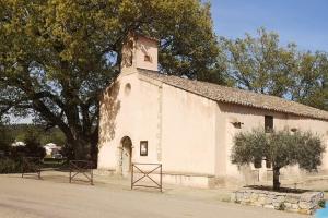 Appartements Gite L-hirondelle a St Antonin du Var, 2 chambres : photos des chambres
