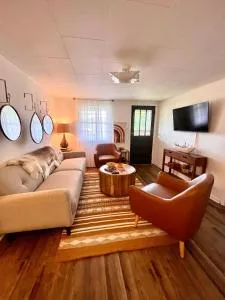 Misty Mountain Cabin - Wayah Depot